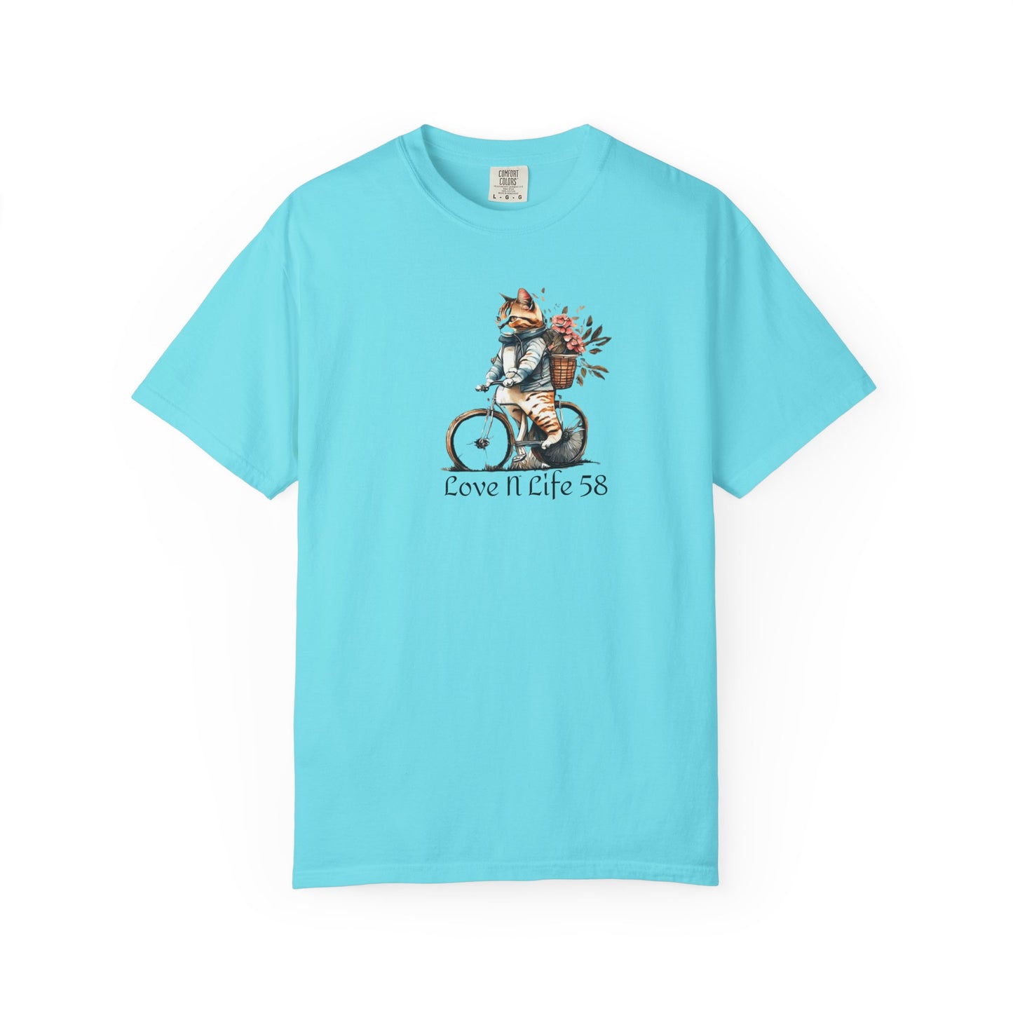 Cat Lovers Bicycle Unisex T-Shirt - Comfort Colors Made in U.S.A.