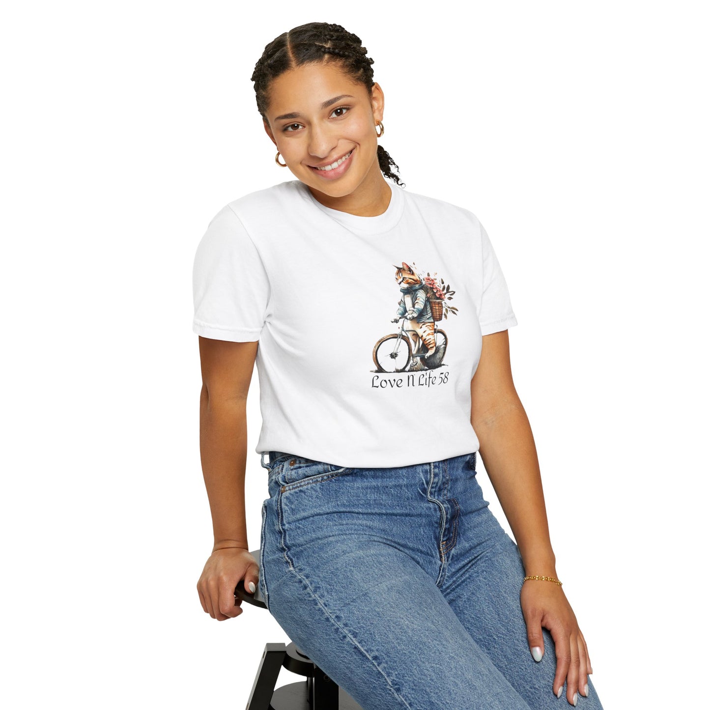 Cat Lovers Bicycle Unisex T-Shirt - Comfort Colors Made in U.S.A.