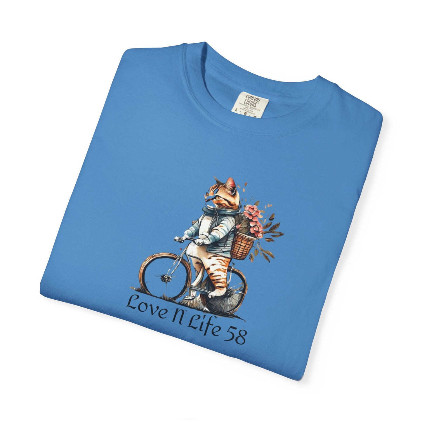 Cat Lovers Bicycle Unisex T-Shirt - Comfort Colors Made in U.S.A.